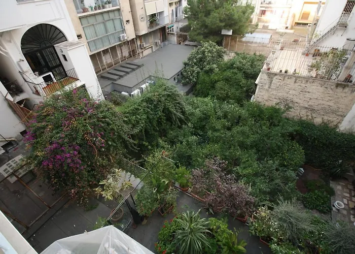 Pensión De Rossi 4*