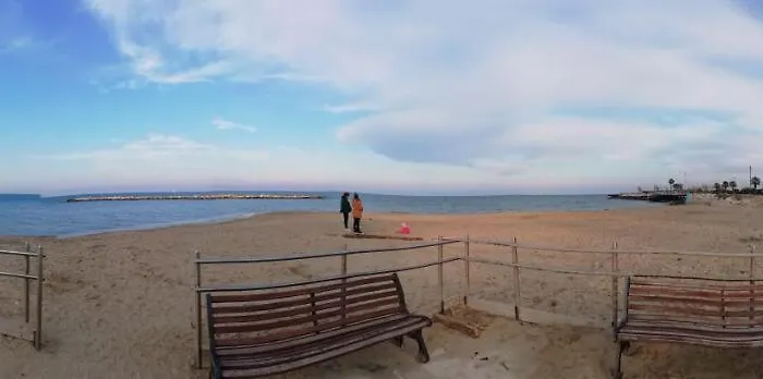 De Rossi بيت ضيافة 4*